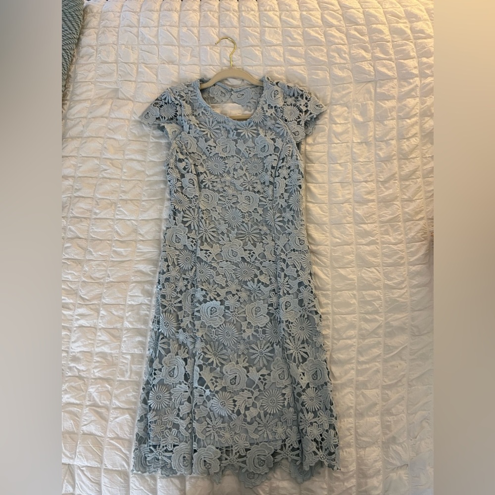 Lulu’s light blue floral open back dress